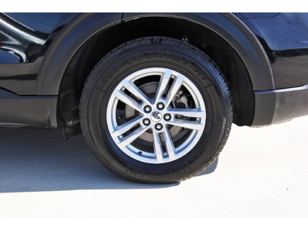 Used 2020 Ford Explorer XLT RWD image 37