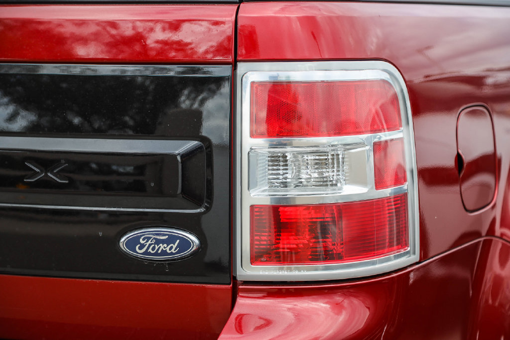 Used 2019 Ford Flex SEL w/ Equipment Group 202A FWD image 8