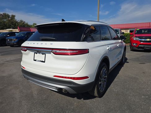 Used 2020 Lincoln Corsair Reserve w/ Equipment Group 201A image 4