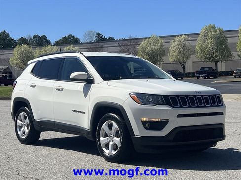 Used 2018 Jeep Compass Latitude image 4