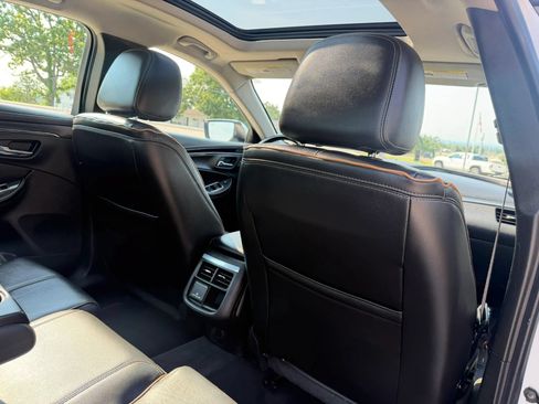 Used 2017 Chevrolet Impala Premier w/ Enhanced Convenience Package FWD image 46