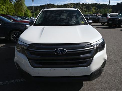 Used 2026 Subaru Forester Premium AWD/4WD image 4