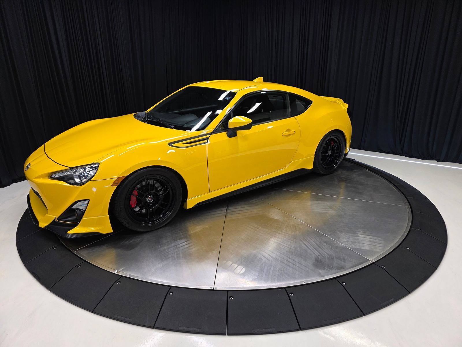 Used 2015 Scion FR-S Release Series 1.0 RWD image 8