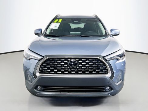 Used 2023 Toyota Corolla Cross XLE FWD image 11