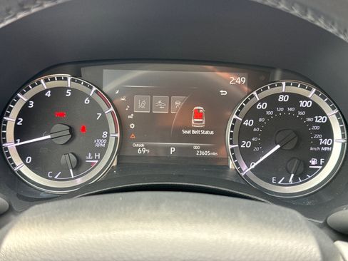 Certified 2023 Toyota Highlander L image 32