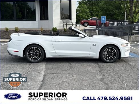 Used 2018 Ford Mustang GT Premium RWD image 2
