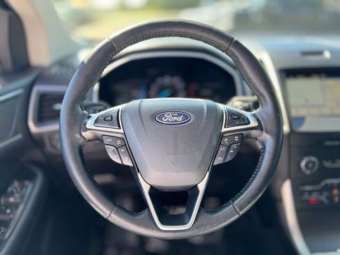 Certified 2019 Ford Edge SEL w/ Equipment Group 201A AWD/4WD image 32