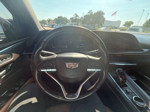 Used 2021 Cadillac Escalade Sport w/ LPO, ONYX Package AWD/4WD image 14