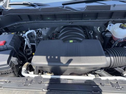 Used 2023 Chevrolet Silverado 1500 LT AWD/4WD image 31