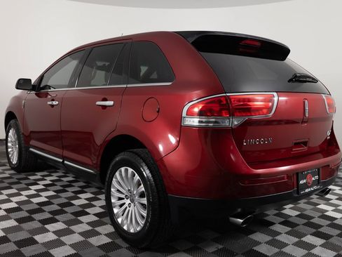 Used 2013 Lincoln MKX AWD image 4