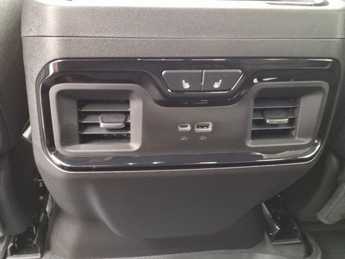 Used 2025 Chevrolet Silverado 1500 ZR2 w/ Technology Package AWD/4WD image 9