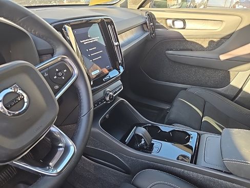 Certified 2024 Volvo XC40 Recharge Ultimate w/ Protection Package Premier image 10