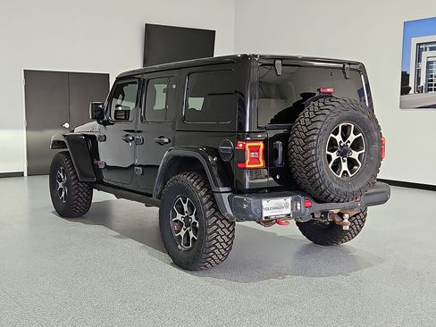 Used 2018 Jeep Wrangler Unlimited Rubicon w/ Dual Top Group AWD/4WD image 6