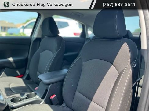 Used 2023 Kia Forte LXS w/ LXS Technology Package FWD image 19