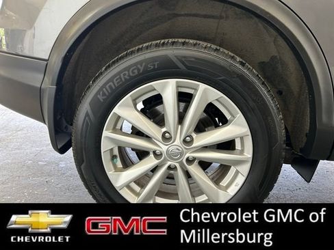 Used 2017 Nissan Rogue Sport S w/ S Appearance Package AWD/4WD image 12