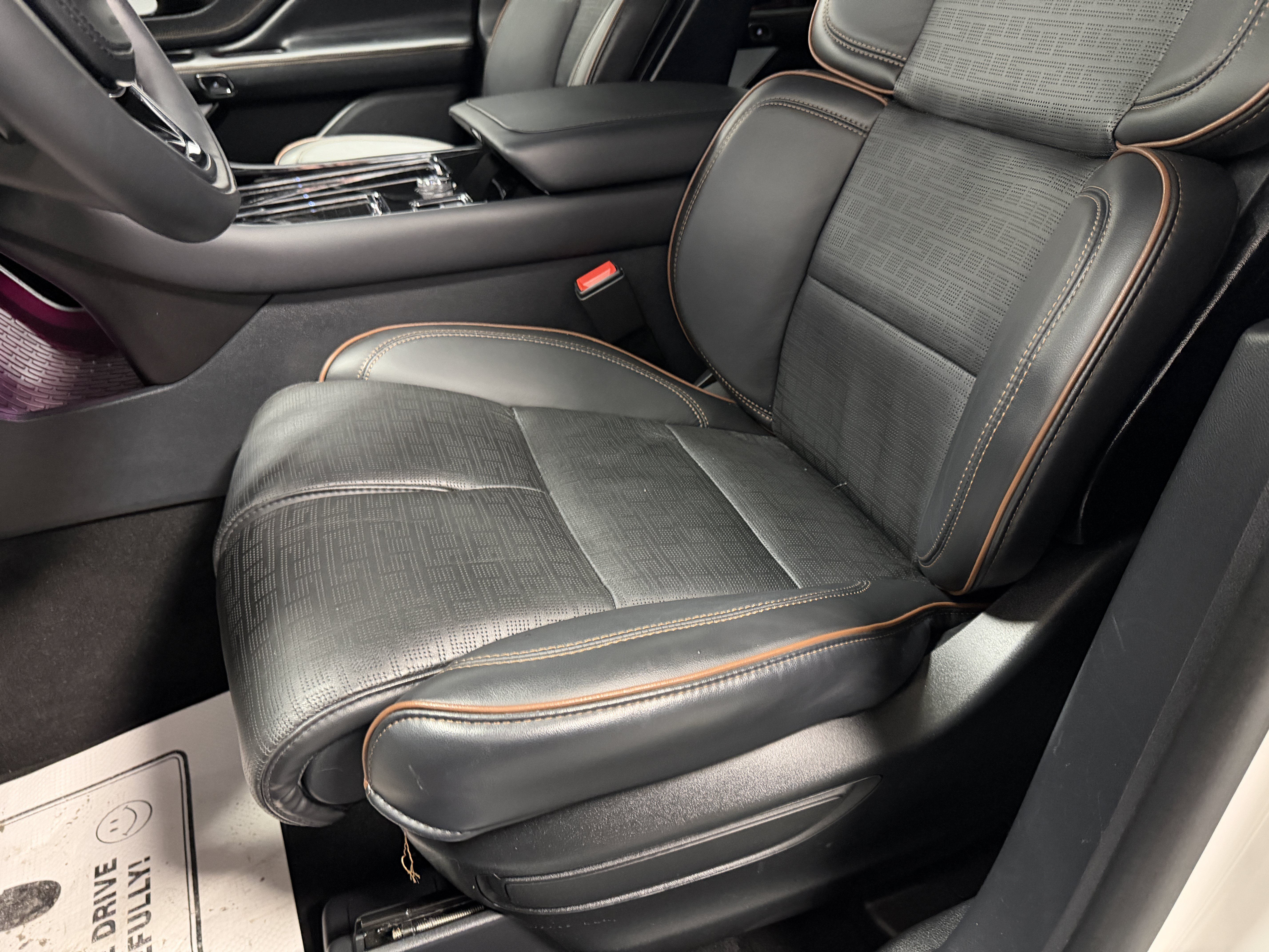 Used 2025 Lincoln Aviator Black Label AWD/4WD image 20