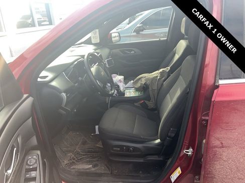 Used 2023 Chevrolet Traverse LT w/ LPO, Floor Liner Package image 8