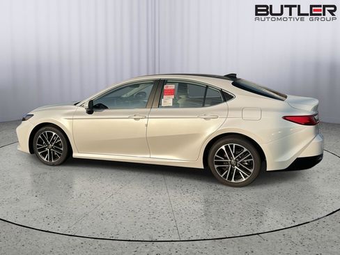 New 2026 Toyota Camry XLE AWD/4WD image 3