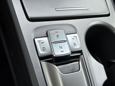 Used 2023 Hyundai Kona SE w/ Cargo Package image 15