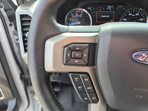 Used 2019 Ford F250 Lariat AWD/4WD image 35