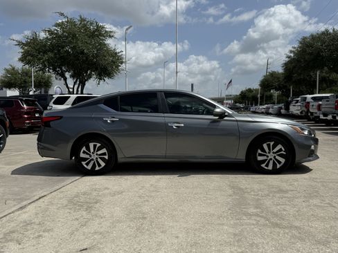 Used 2020 Nissan Altima 2.5 S FWD image 3