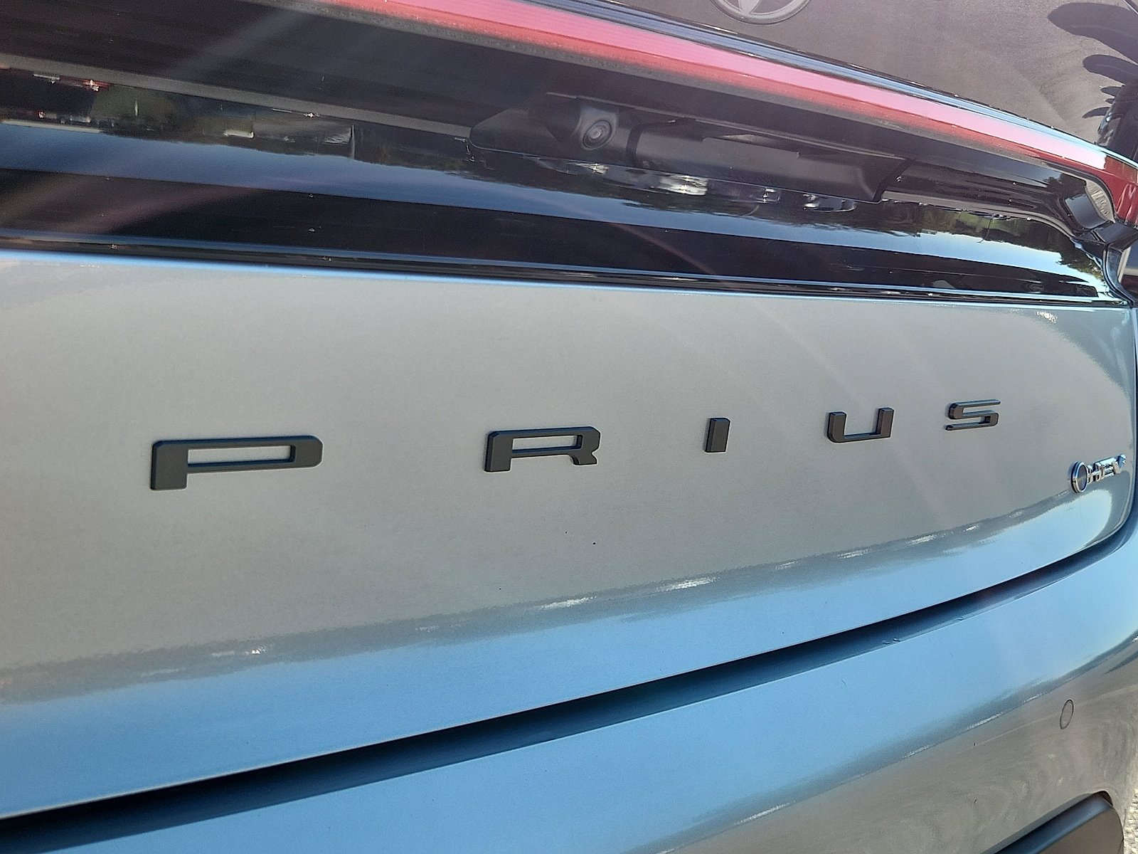 Used 2024 Toyota Prius LE FWD image 30