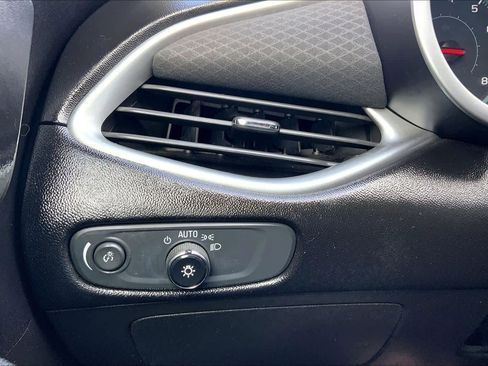 Used 2019 Chevrolet Malibu LS FWD image 35