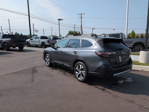 Used 2021 Subaru Outback Limited AWD/4WD image 3