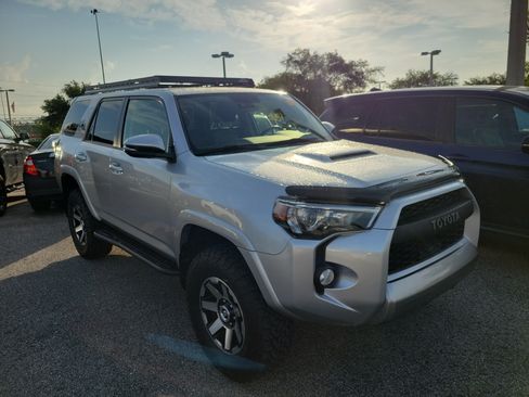 Used 2020 Toyota 4Runner TRD Off-Road Premium w/ Moonroof Package AWD/4WD image 8