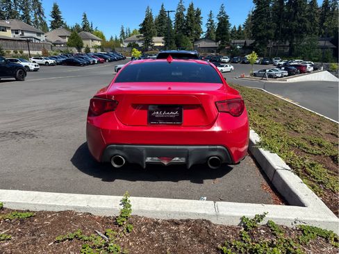 Used 2013 Scion FR-S RWD image 4