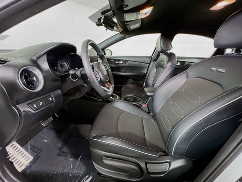 Used 2023 Kia Forte GT-Line image 21