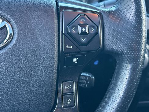 Used 2023 Toyota 4Runner TRD Off-Road Premium image 39