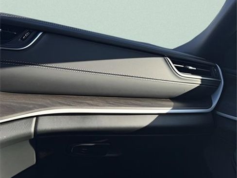 New 2025 Jeep Grand Cherokee L Limited image 18