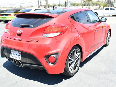 Used 2016 Hyundai Veloster Turbo FWD image 7