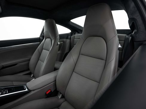Certified 2014 Porsche 911 Carrera 4S AWD/4WD image 24