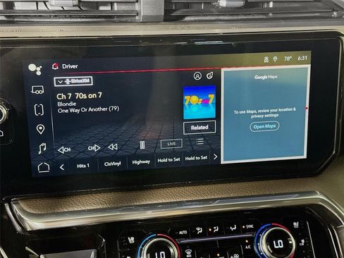 Used 2022 GMC Sierra 1500 Denali w/ Technology Package AWD/4WD image 14