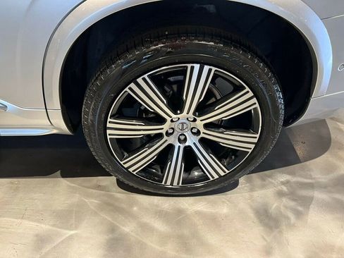 Used 2022 Volvo XC90 T6 Inscription w/ Advanced Package image 11