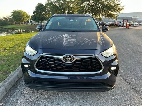 Used 2023 Toyota Highlander Limited image 8