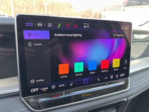 New 2026 Volkswagen Tiguan SE AWD/4WD image 19