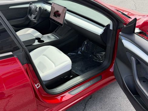 Used 2023 Tesla Model 3 Standard Range RWD image 41