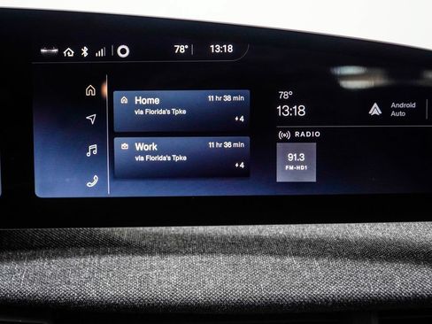 Used 2024 Lucid Air Pure RWD image 28