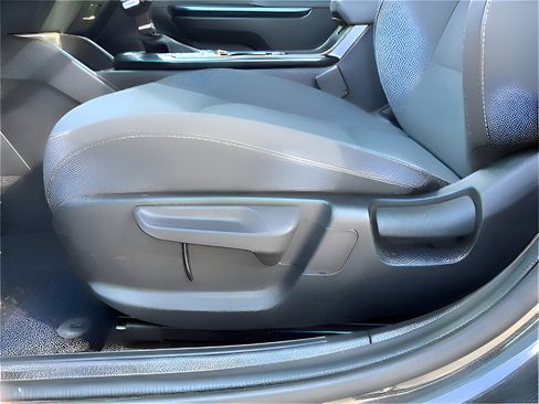 Certified 2025 Kia K4 image 20