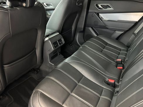 Used 2023 Land Rover Range Rover Velar R-Dynamic S image 16