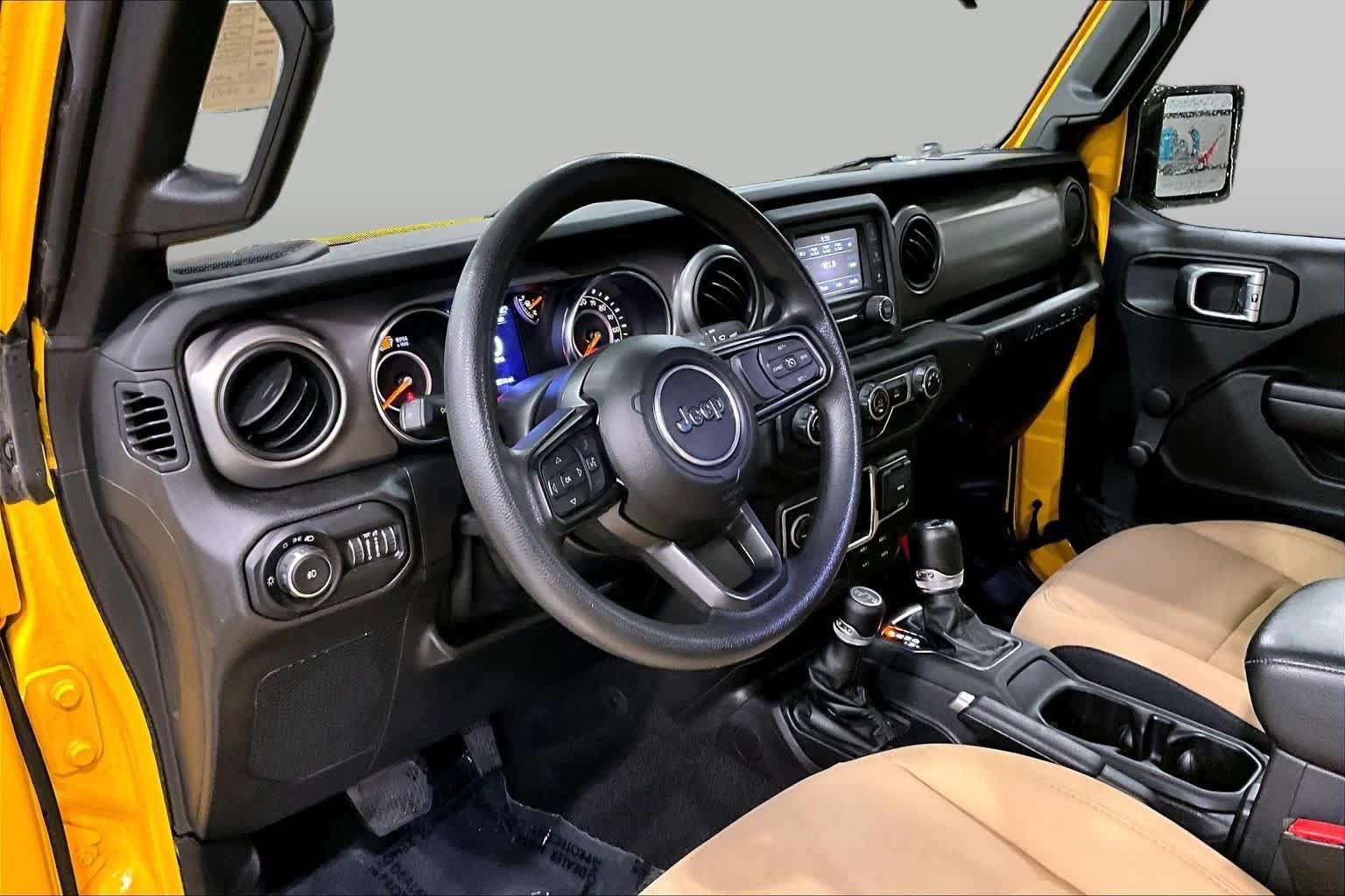 Used 2021 Jeep Wrangler Unlimited Sport AWD/4WD image 16