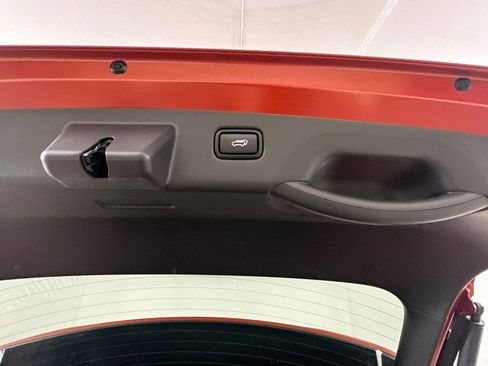 Used 2023 Kia Niro Wave w/ Wave Preserve Package FWD image 30