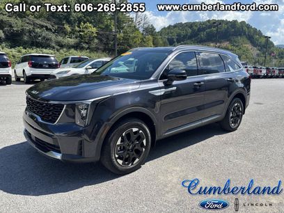 Used 2025 Kia Sorento S w/ Panoramic Sunroof Package
