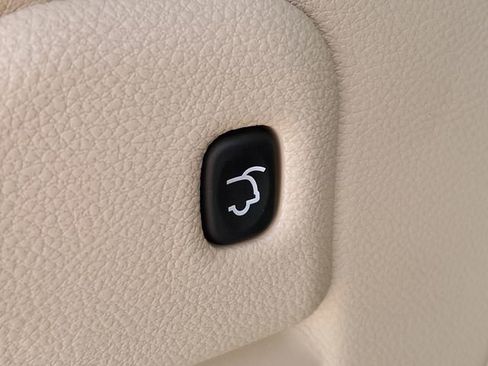 Used 2021 Jeep Grand Cherokee Limited AWD/4WD image 32