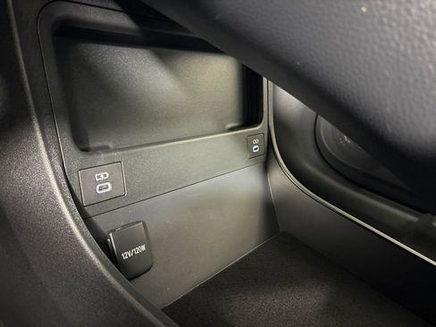 Used 2024 Subaru Solterra Limited image 25