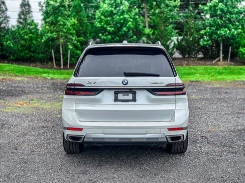 Used 2024 BMW X7 xDrive40i AWD/4WD image 7