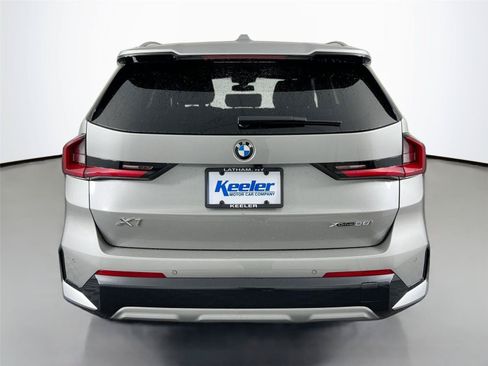 Used 2025 BMW X1 xDrive28i AWD/4WD image 5